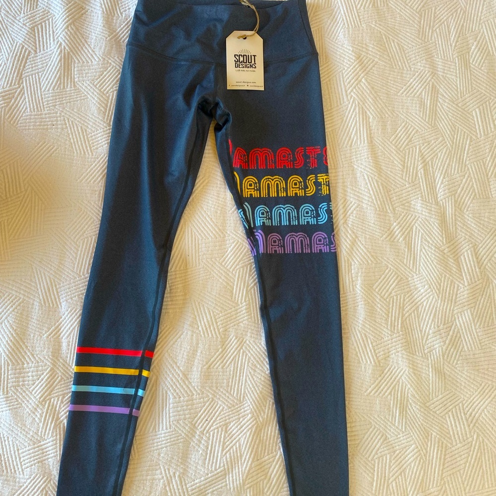 Scout Designs leggings *NWT*